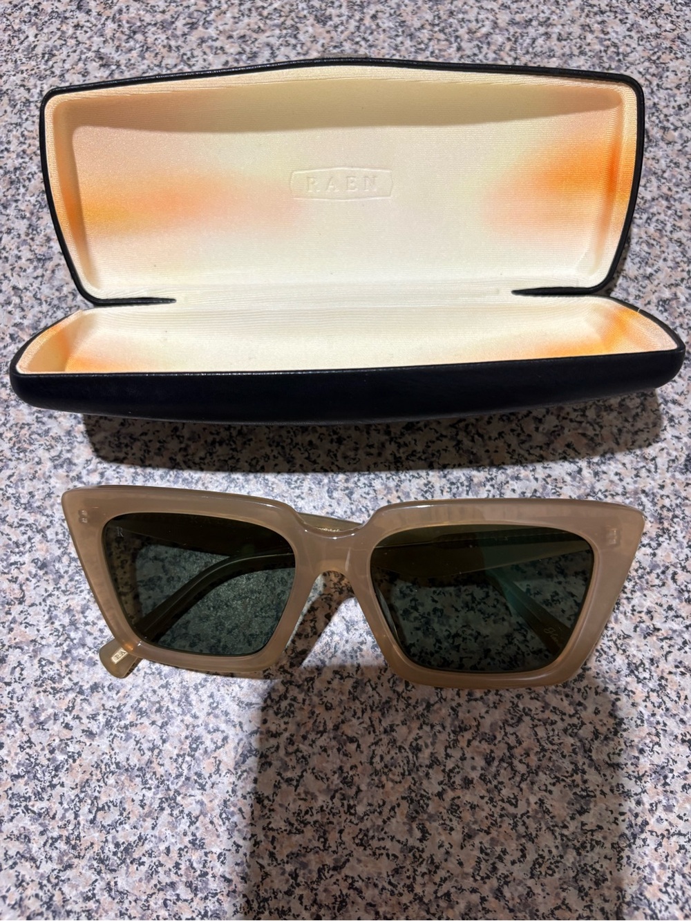 RAEN Keera Sunglasses Tan Frame Green Lens Square Oversized Fashion Designer - Picture 8 of 8